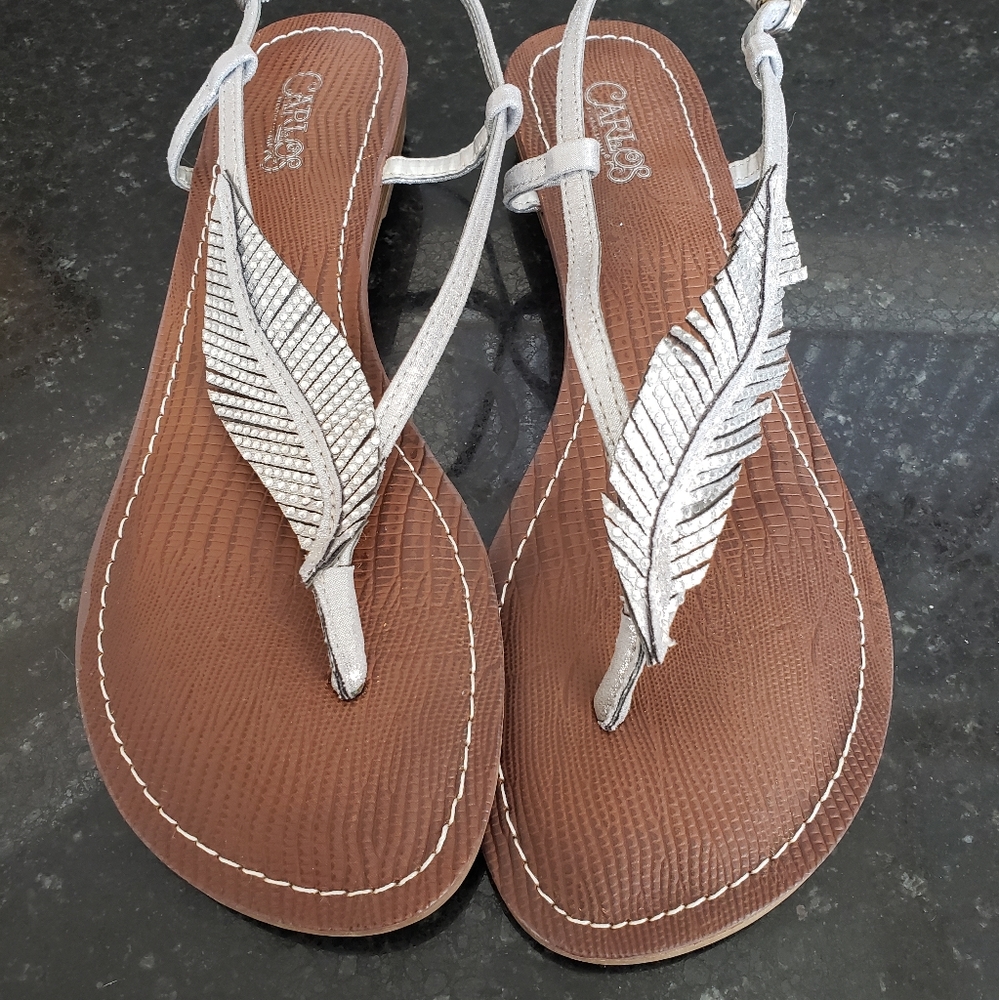 Carlos by Carlos Santana Sandal w/ silver feather size 8.5